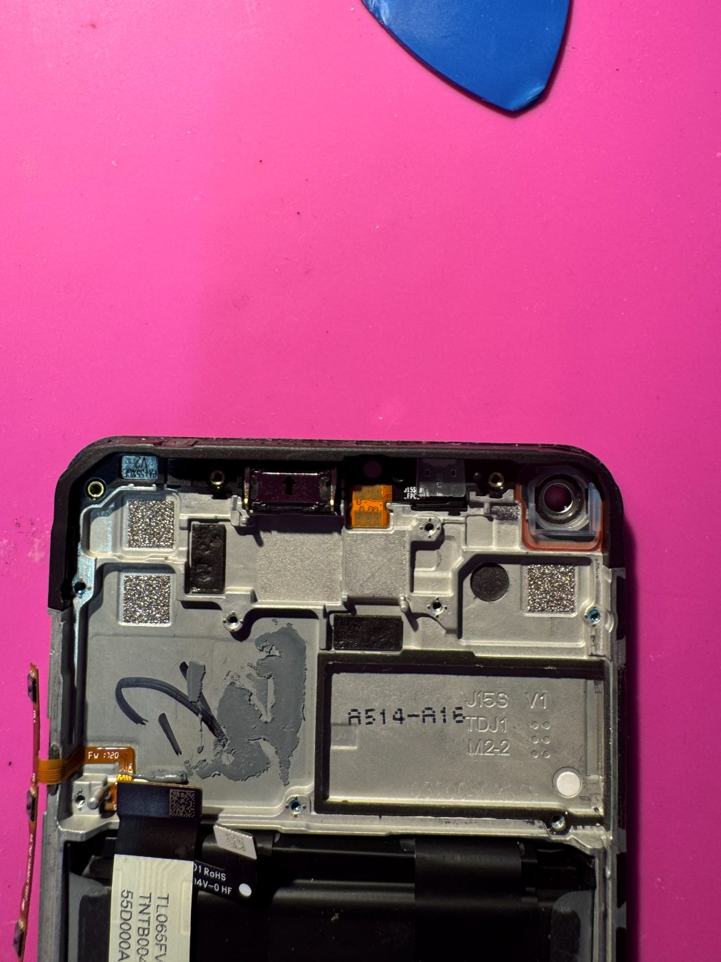 Kleine Bauteile und Elektronik bei der Diagnose